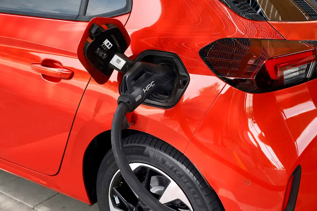 Presa di ricarica di Opel Corsa Electric