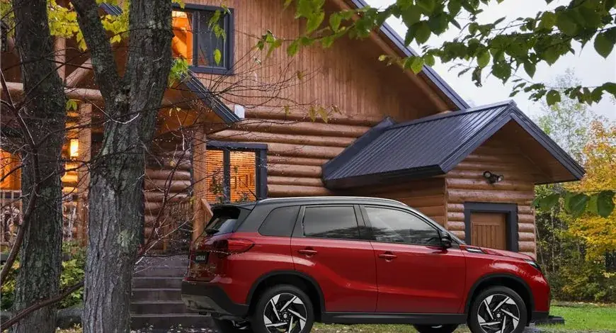 suzuki vitara hybrid photo